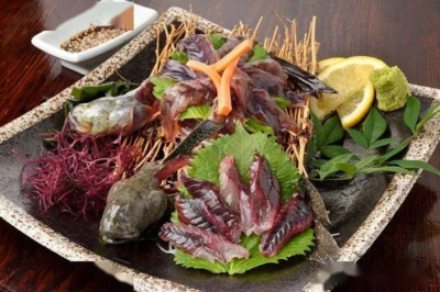 看著“可怕”的食物，其實味道還不錯~